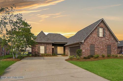 108 Martinique Dr, Madison, MS, 39110-4742 | Card Image