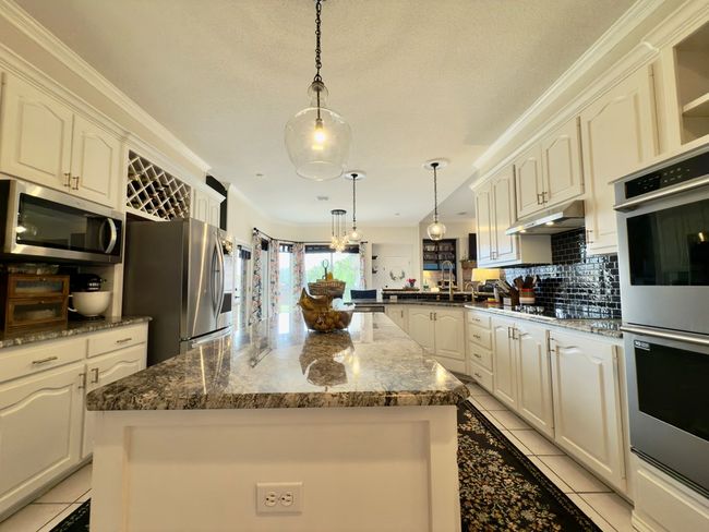 4109 Edgebrook Dr, House other with 4 bedrooms, 3 bathrooms and 3 parking in Midland TX | Image 14