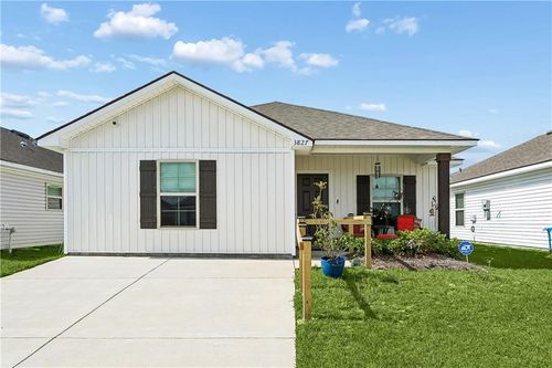 3827 Seagull Cir, Slidell, LA, 70461-4264 | Card Image