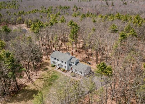 8 Halls Hill Road, Falmouth, ME, 04105 | Card Image