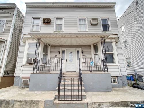23 Foundry St, Newark, NJ, 07105-4609 | Card Image