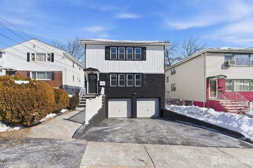 19 Evelyn Ct, Maplewood, NJ, 07040-3319 | Card Image