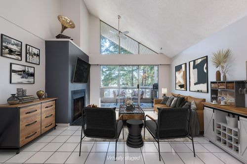 302-932 Robinson St, Coquitlam, BC, V3J7R8 | Card Image