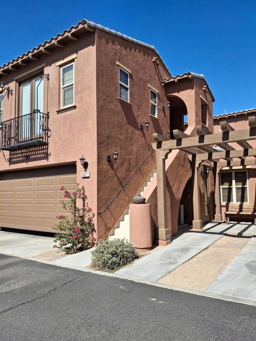 687 Calle Vibrante, Palm Desert, CA, 92211-5729 | Card Image