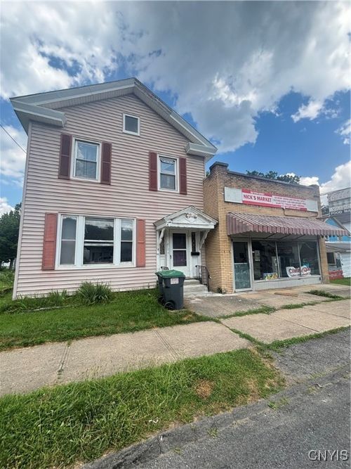 810 Utica St, Oriskany, NY, 13424-5409 | Card Image