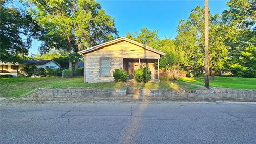 300 Carter St, Sulphur Springs, TX, 75482-3117 | Card Image