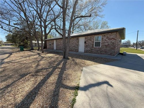 a-800 E 5th St, Bogalusa, LA, 70427-4605 | Card Image