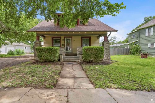 1112 N Cedar St, Abilene, KS, 67410-2022 | Card Image