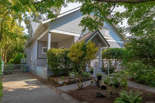 915 Oliver St, Oak Bay, BC, V8S4W5 | Card Image