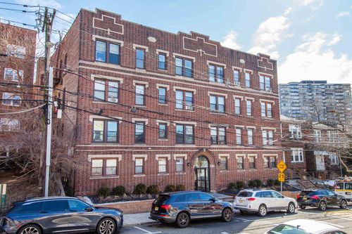 1b-6114 Highland Pl, West New York, NJ, 07093-4022 | Card Image