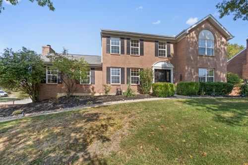 8388 Woodcreek Dr, Florence, KY, 41042-8238 | Card Image