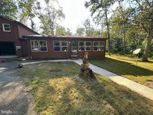 77 Ferrous Ln, HEDGESVILLE, WV, 25427-3328 | Card Image