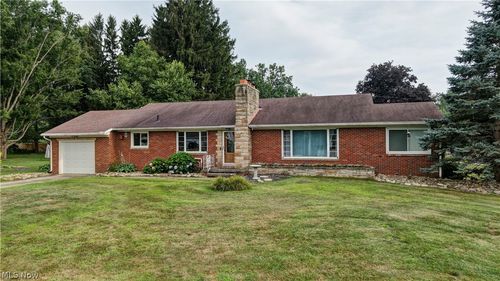 3122 Sweitzer St Nw, Uniontown, OH, 44685-7229 | Card Image