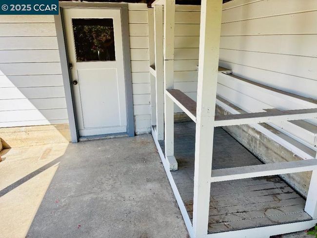 Access Door to Lower Level | Image 22