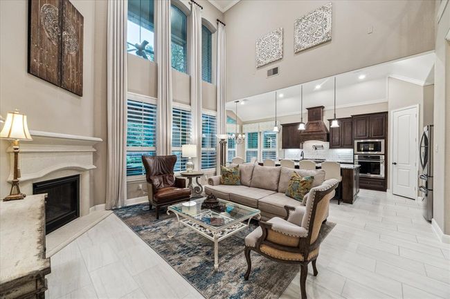 Note the open floor plan. | Image 8