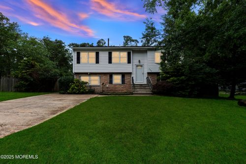 424 River Ter, Toms River, NJ, 08755-7316 | Card Image