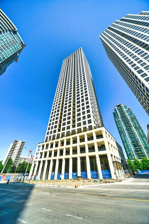 208-30 Elm Dr W, Mississauga, ON, L5B | Card Image