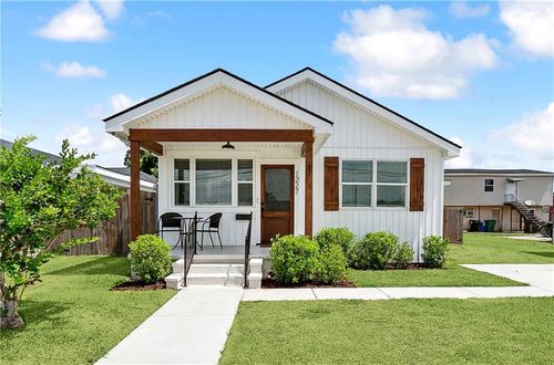 1227 Cook St Street, Gretna, LA, 70053 | Card Image