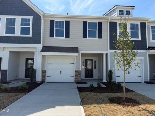 945 Kensley Grove Ln, Fuquay Varina, NC, 27526-3668 | Card Image