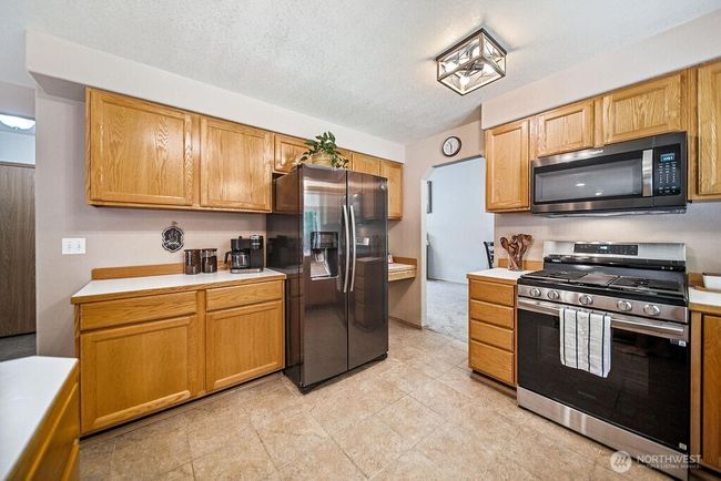2147 Dunrobin Ln E, House other with 3 bedrooms, 3 bathrooms and 2 parking in Port Orchard WA | Image 14