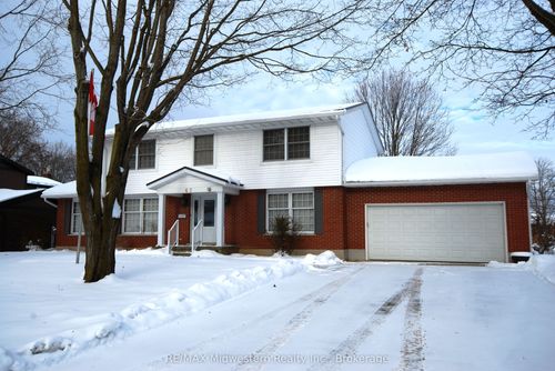 62 King St N, Harriston, ON, N0G1Z0 | Card Image