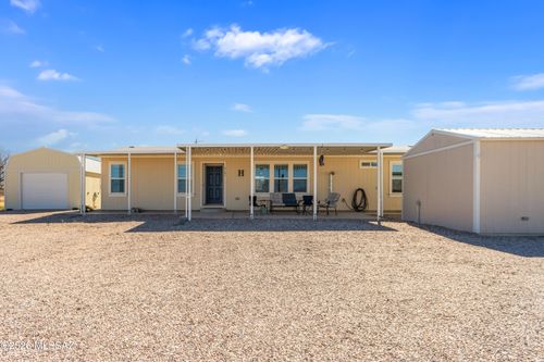 3191 W Williams Rd, Benson, AZ, 85602-7666 | Card Image
