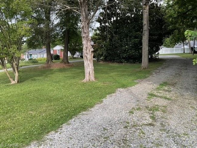 621 N Craige St, House other with 3 bedrooms, 2 bathrooms and null parking in Salisbury NC | Image 4