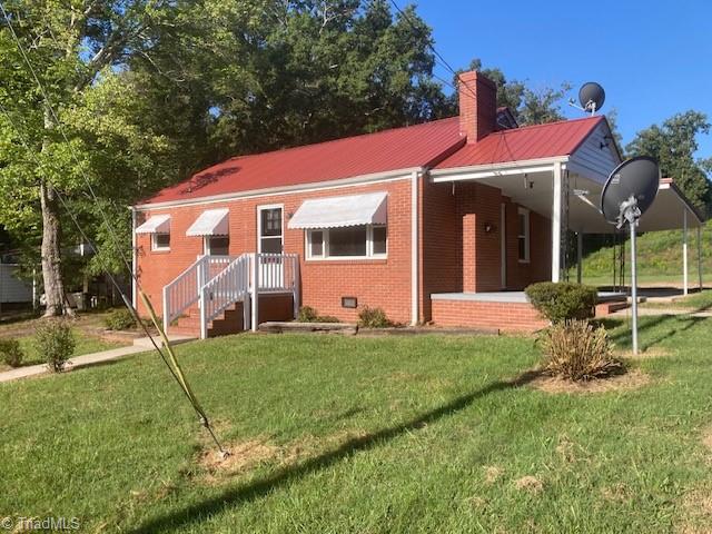 Cedar St, Eden, NC 27288