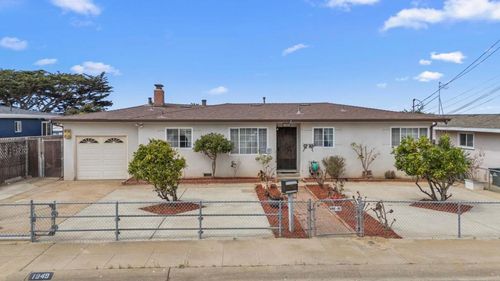 1949 Lincoln St, Seaside, CA, 93955-4111 | Card Image