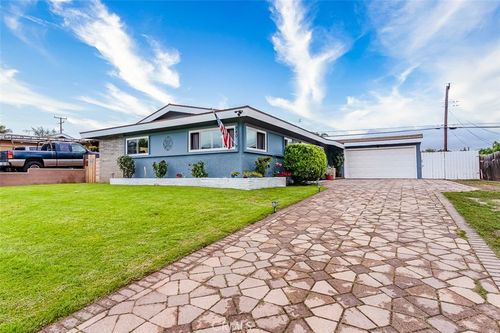 940 Tropicana Way, La Habra, CA, 90631 | Card Image