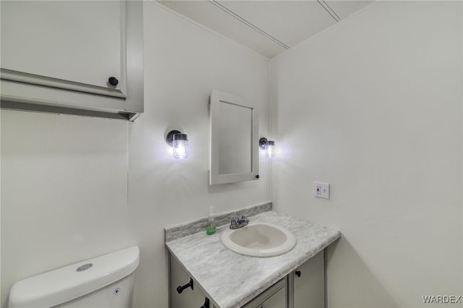 Bathroom | Image 29