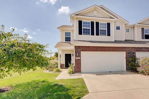 9705 Prairie Smoke Dr, Noblesville, IN, 46060-4305 | Card Image