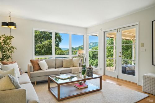 51 Broadview Dr, San Rafael, CA, 94901-2367 | Card Image