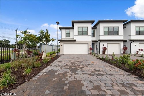27906 Radiant Ct, BONITA SPRINGS, FL, 34135-3570 | Card Image