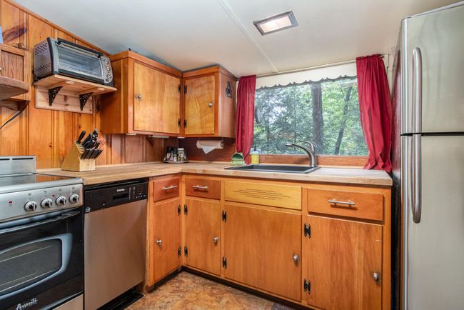 10E Chase Is, House other with 2 bedrooms, 1 bathrooms and null parking in Atkinson NH | Image 23