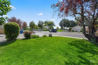 1420 S Holly St, House other with 3 bedrooms, 2 bathrooms and 1 parking in Nampa ID | Image 3