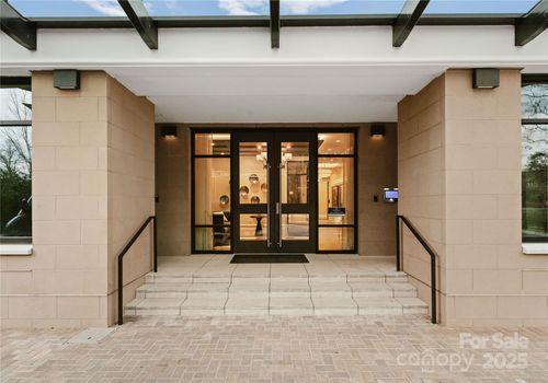 apt-104-130 Cherokee Rd, Charlotte, NC, 28207-2076 | Card Image