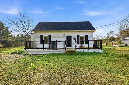 507 E Maple St, Whitewright, TX, 75491-2624 | Card Image