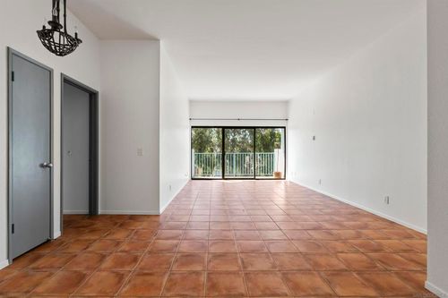 8328 Regents Rd, San Diego, CA, 92122 | Card Image