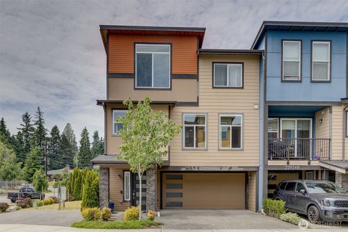 a-22924 79th Ln W, Edmonds, WA, 98026-5145 | Card Image