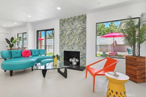 3940 E Calle San Antonio, Palm Springs, CA, 92264-1346 | Card Image