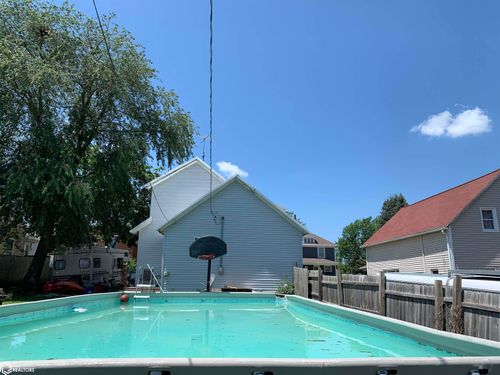 609 N Maple St, Creston, IA, 50801-1507 | Card Image
