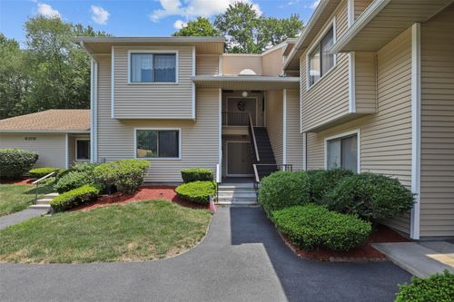 apt-i-98 Molly Pitcher Ln, Yorktown Heights, NY, 10598-1533 | Card Image