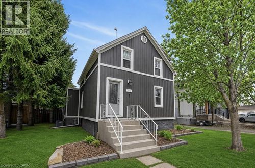 3555 Campden Rd, Vineland, ON, L0R2C0 | Card Image