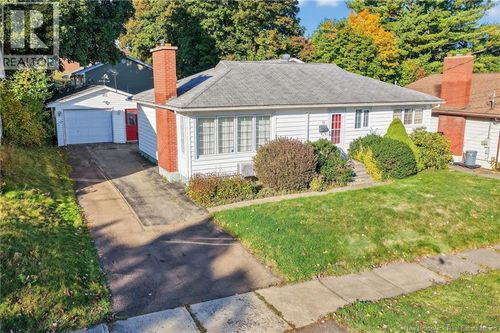 18 Carney Ave, Moncton, NB, E1C4H5 | Card Image