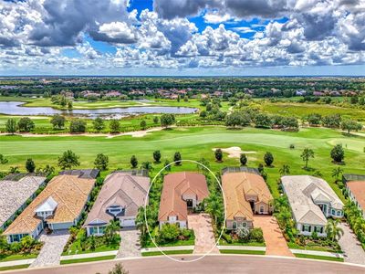 15520 Castle Park Terrace, House other with 3 bedrooms, 2 bathrooms and null parking in Lakewood Ranch FL | Image 3