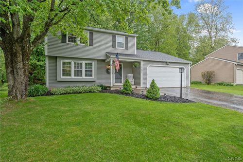 3201 Reston Dr, Lysander, NY, 13027-1729 | Card Image