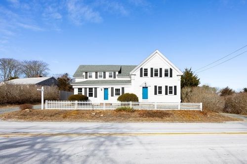 2590 Main St, South Chatham, MA, 02659-1307 | Card Image