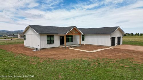 313 Nightshade Ct, Afton, WY, 83110-9655 | Card Image