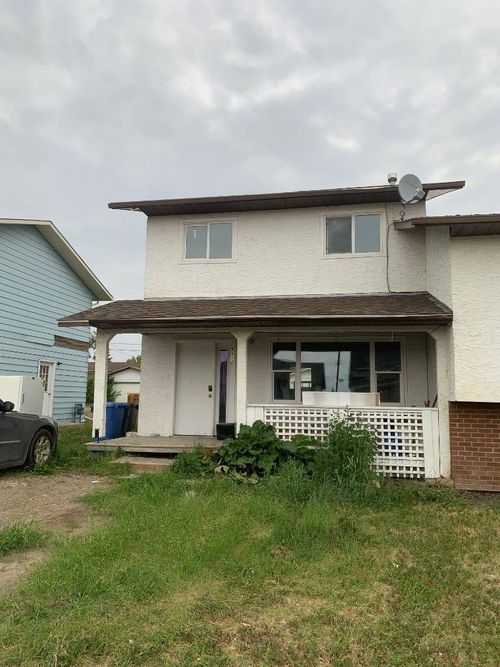 9918 93 Avenue, Wembley, AB, T0H3S0 | Card Image